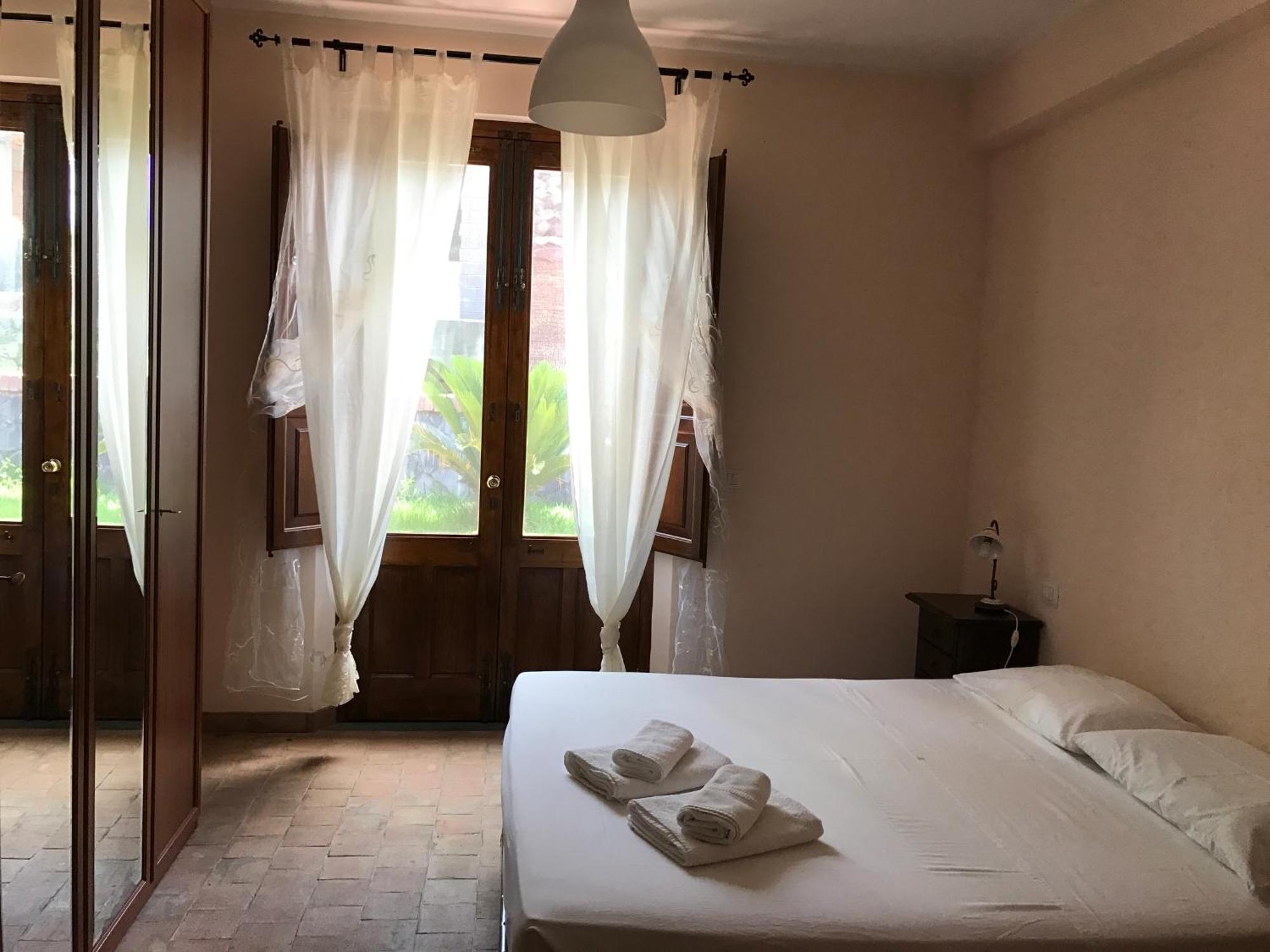 Villa Del Nespolo Fiumefreddo di Sicilia Værelse billede