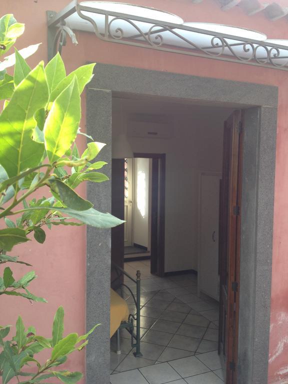 Villa Del Nespolo Fiumefreddo di Sicilia Eksteriør billede